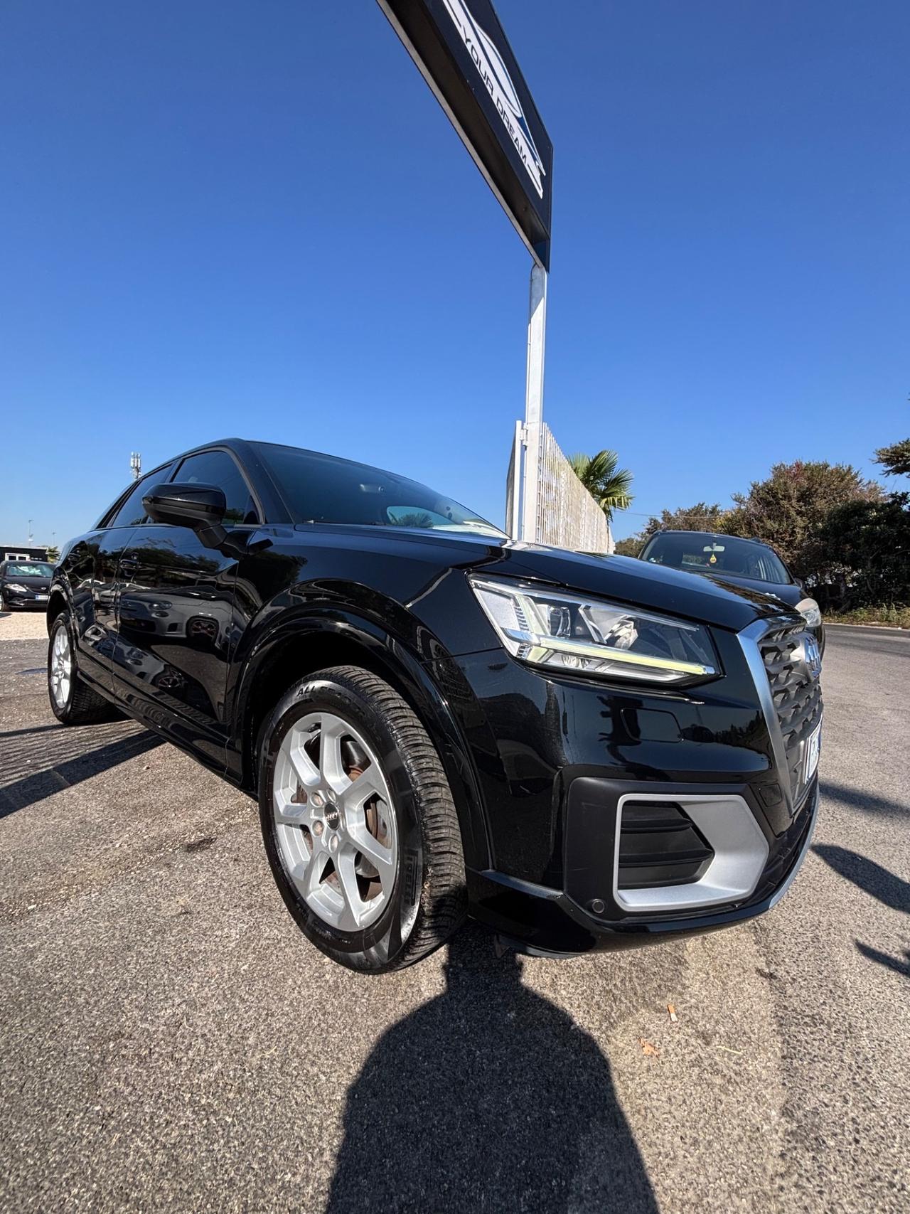 Audi Q2 30 TDI S tronic Business