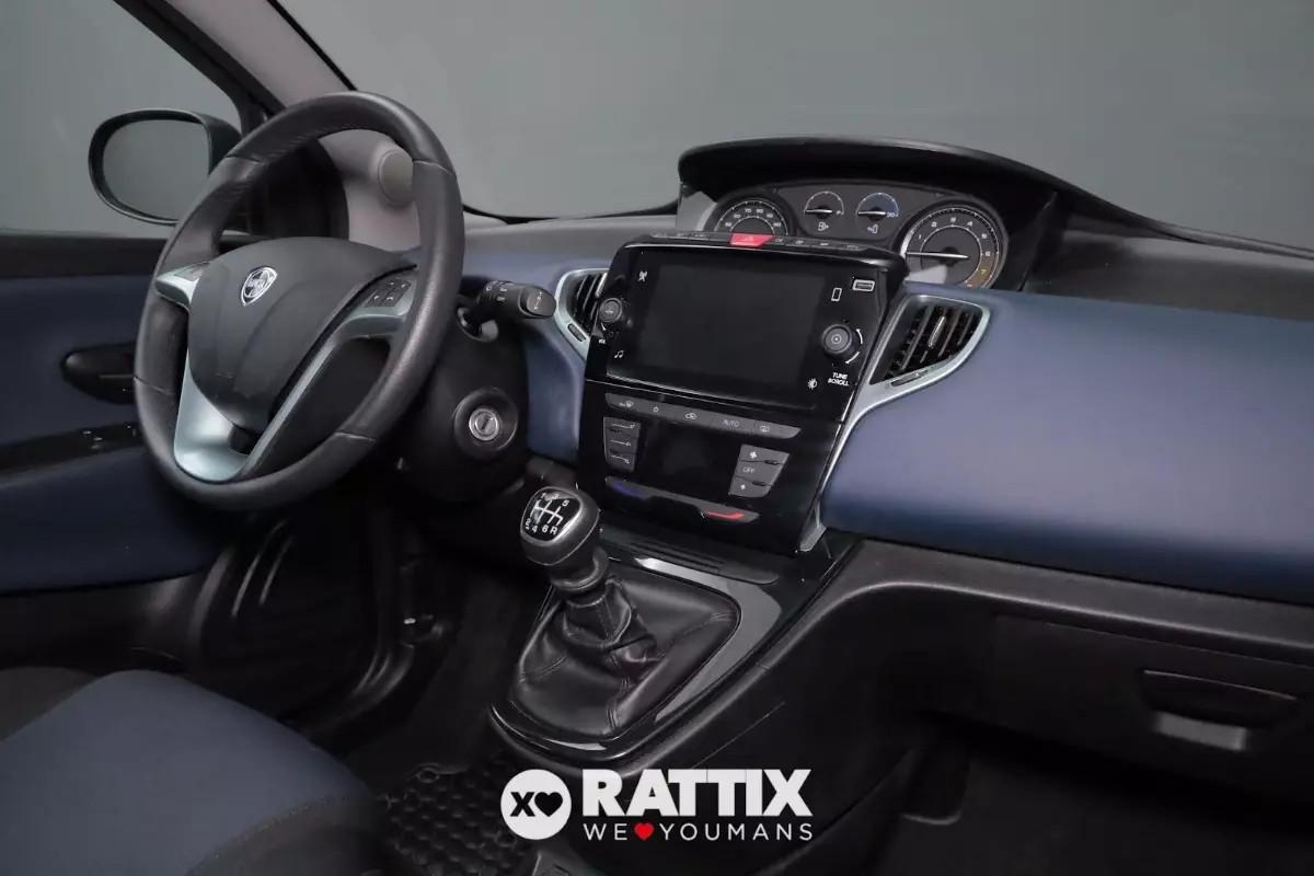 Lancia Ypsilon 1.0 Firefly Hybrid 70CV Platino