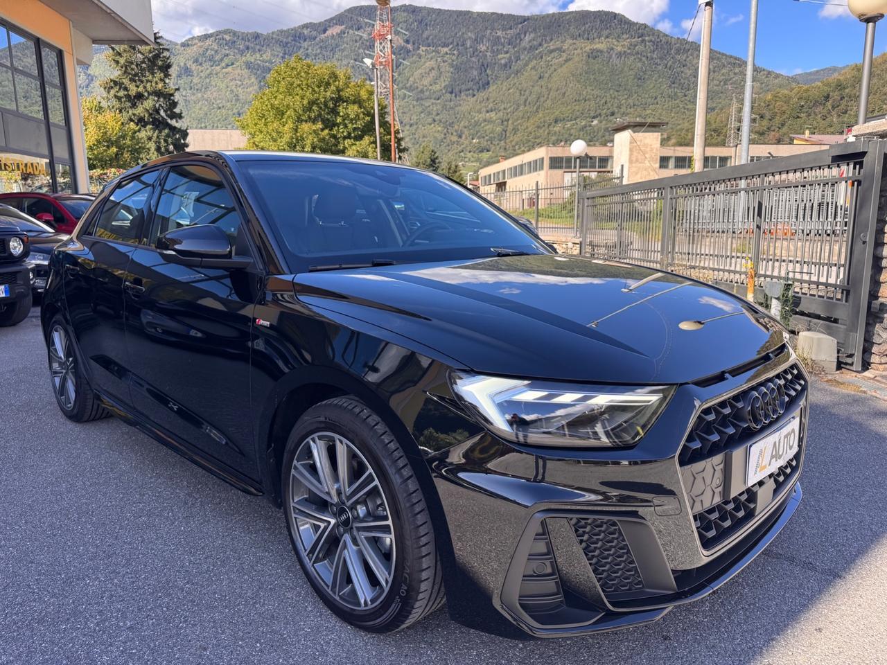 Audi A1 SPB 30 TFSI S tronic Identity Black