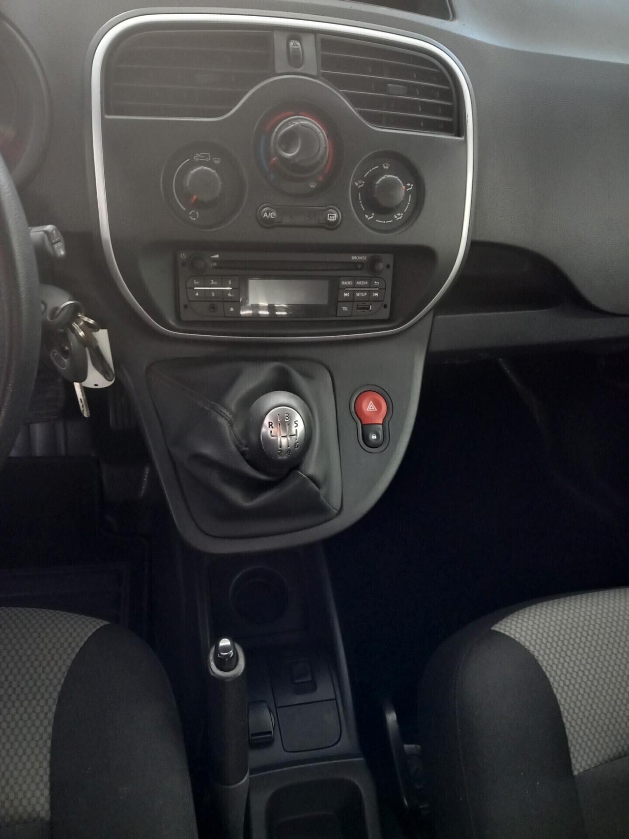 Renault Kangoo anno 2020 1.5 diesel 131 mila km