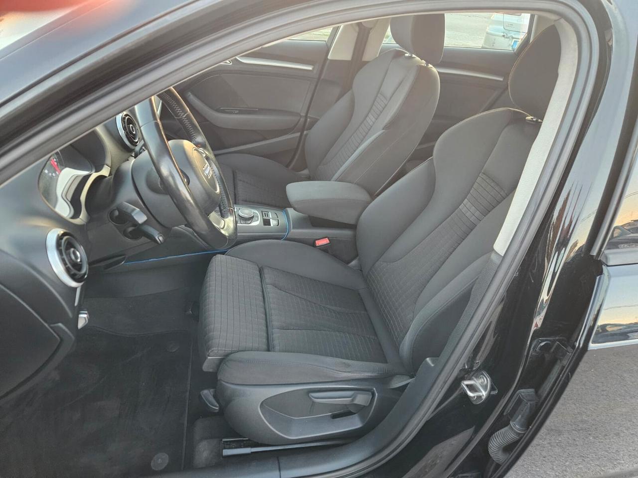 Audi A3 1.6 TDI S tronic Attraction