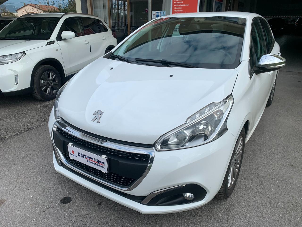 Peugeot 208 PureTech 82 5 porte Allure