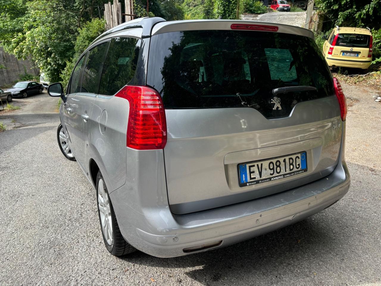 Peugeot 5008 2.0 HDi 150CV Active