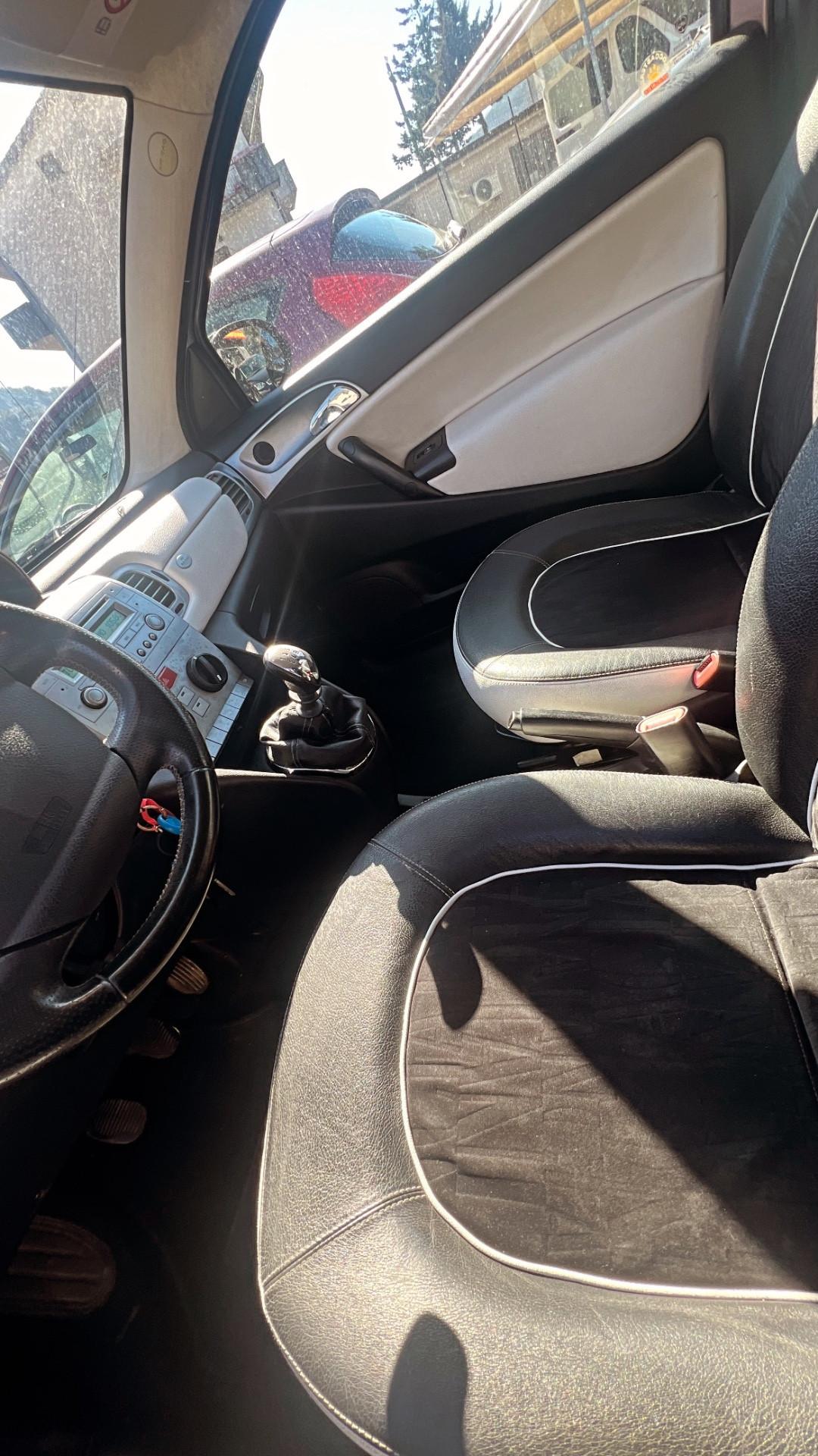 Lancia Ypsilon 1.2 69 CV Elle