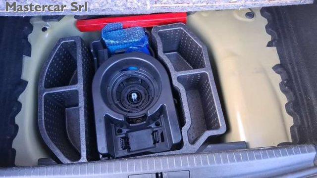 PEUGEOT 208 NEOPATENTATI 208 1.2 Active Pack TG : GP585FV