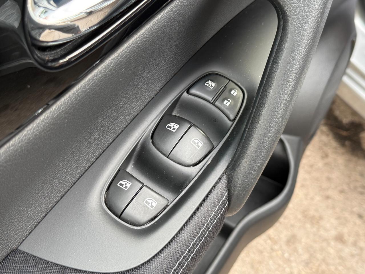 Nissan Qashqai 1.5 dCi DCT NAVI CAMERA LED - 2020