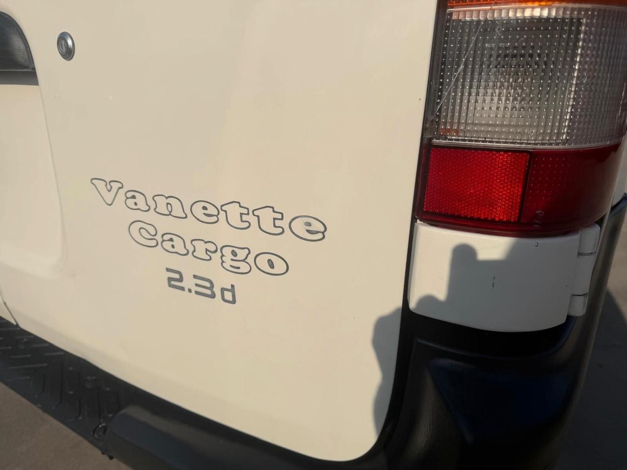 Nissan Vanette 2.3 diesel 75cv SOLI 114.000 Km!