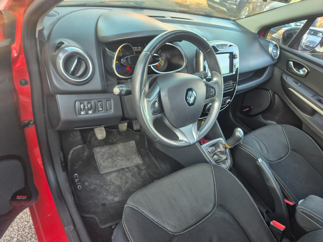 Renault Clio dCi 8V 90CV EDC Start&Stop 5 porte Energy Intens