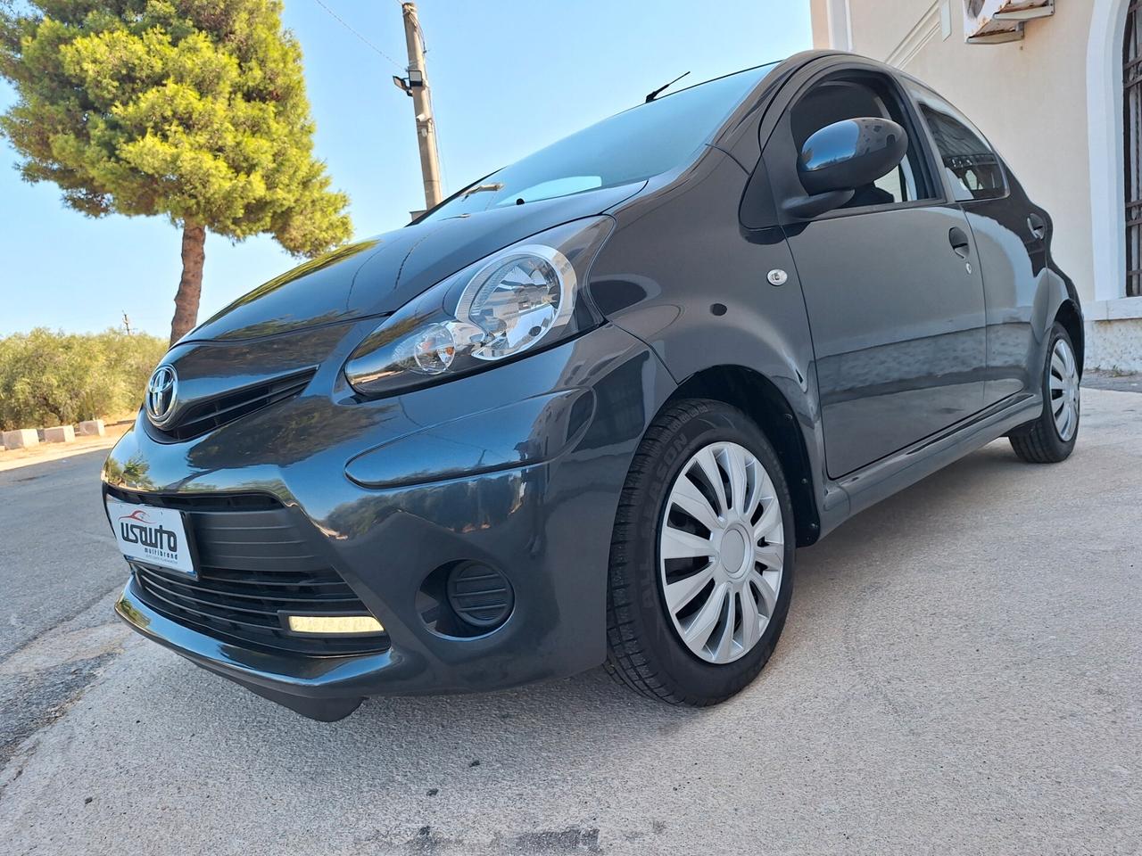 Toyota Aygo 1.0 5 porte Active PERFETTA