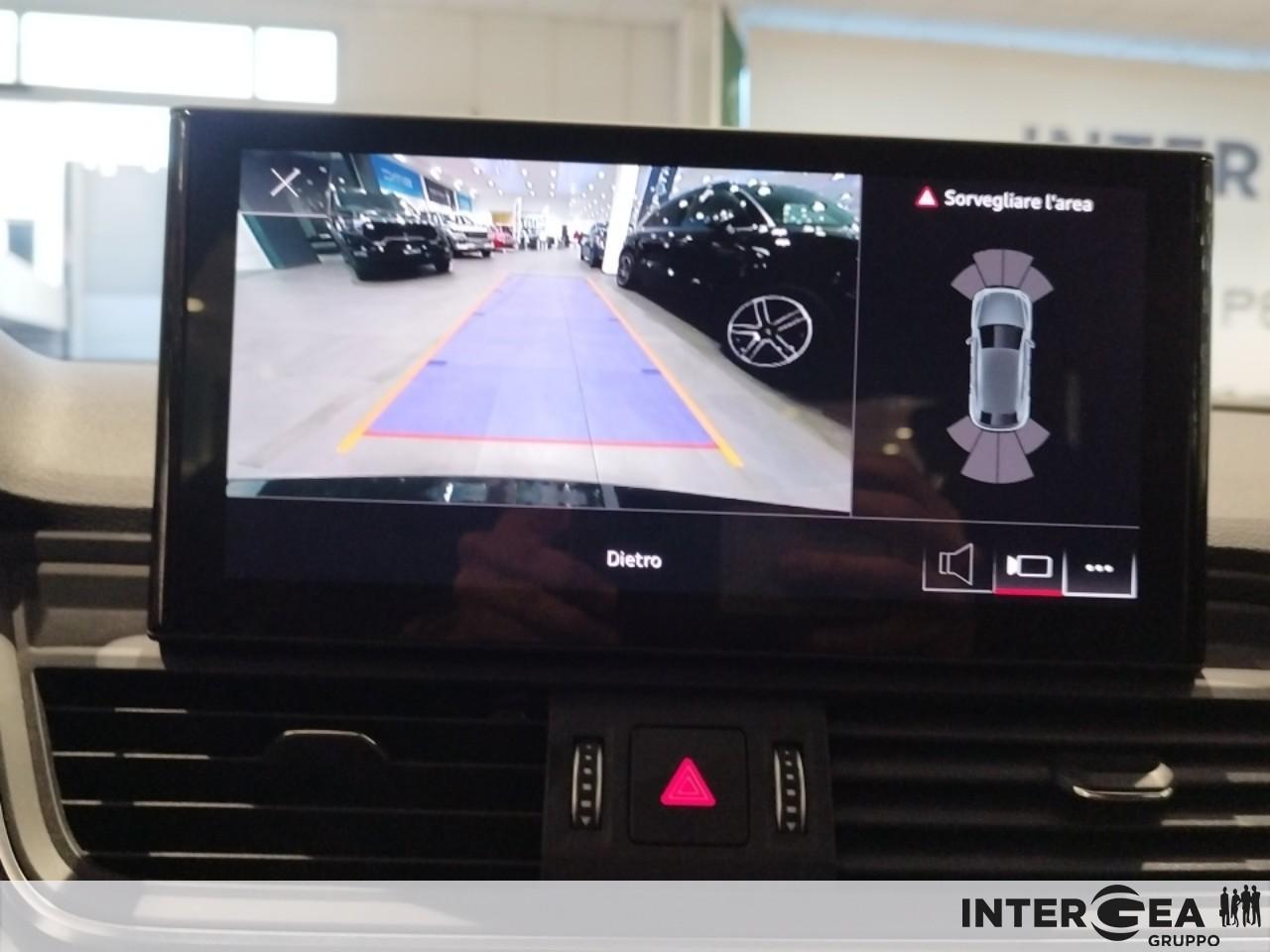 AUDI Q5 Sportback 40 2.0 tdi mhev 12V Business Advanced quattro s-tronic