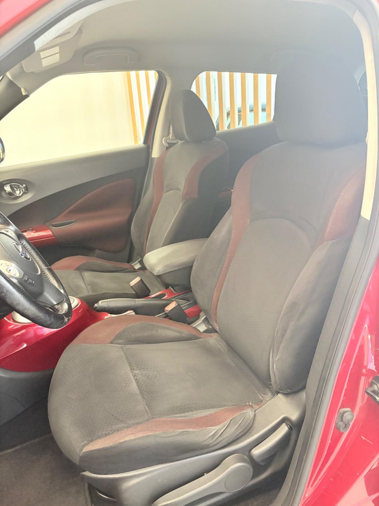 NISSAN JUKE 1.6 TEKNA CAMBIO AUTOM NEOPATENTATI UNIPRO