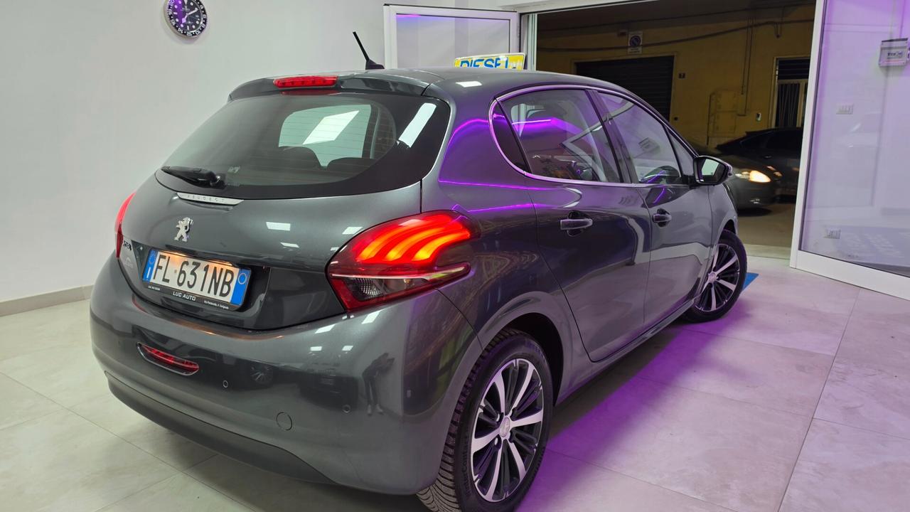 Peugeot 208 BlueHDi 75 5 porte Allure