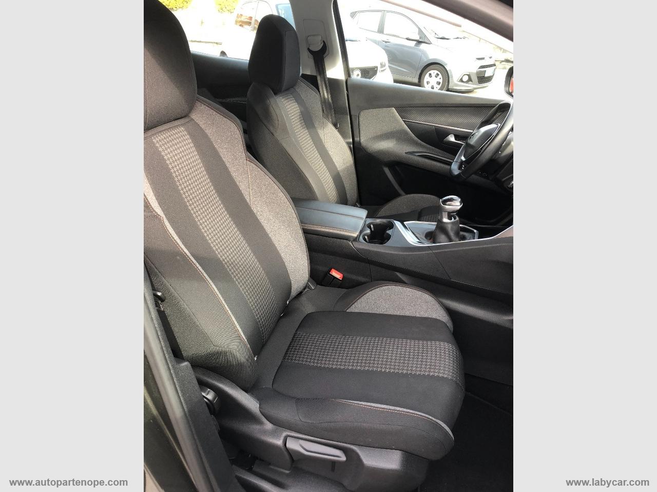 PEUGEOT 3008 BlueHDi 130 S&S Business