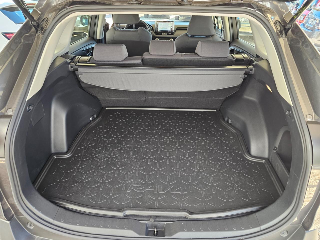 Toyota RAV 4 RAV4 2.5 HV (218CV) E-CVT 2WD Business