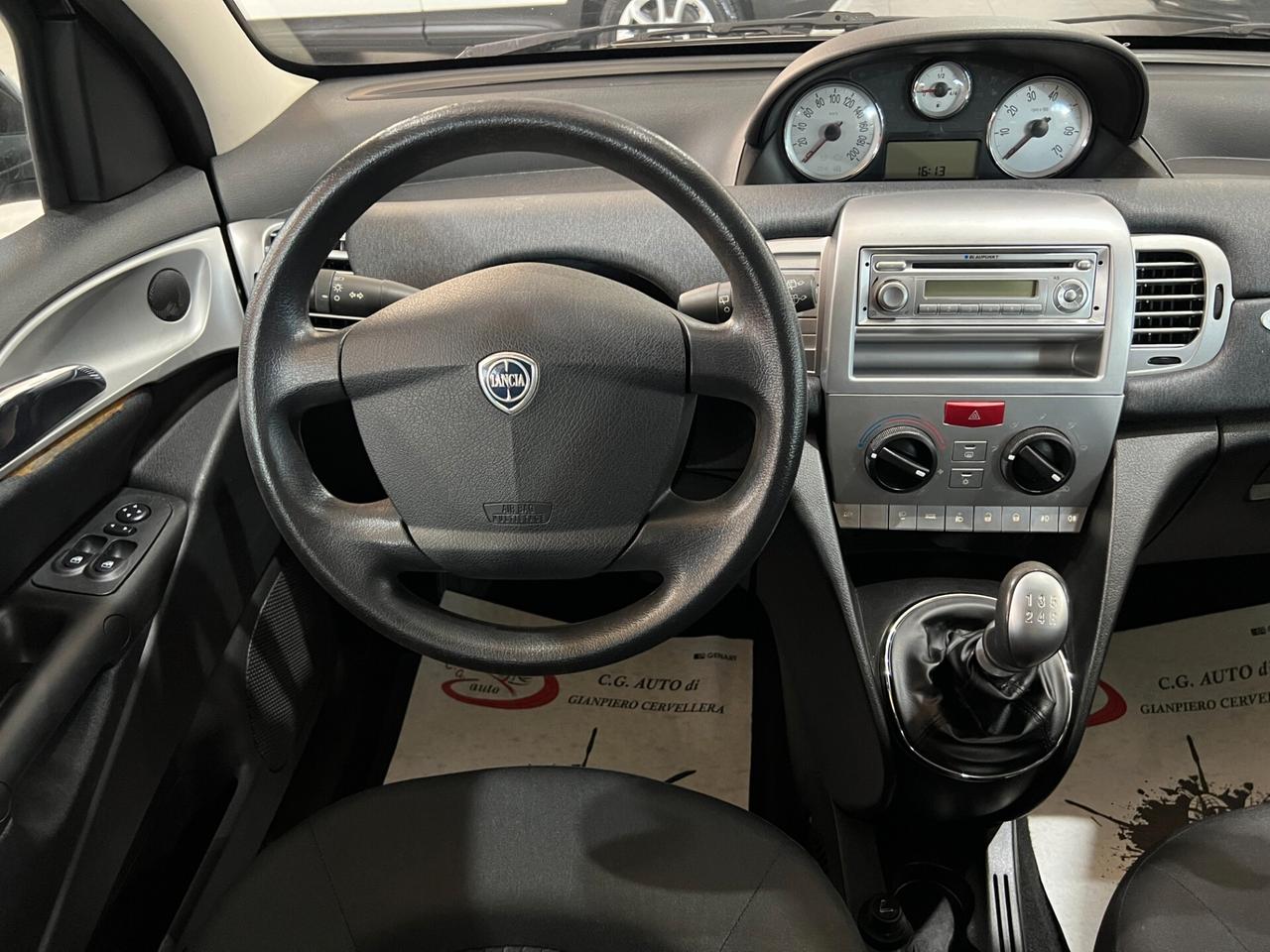 Lancia Ypsilon 1.2 60 CV - ELLE - 2010