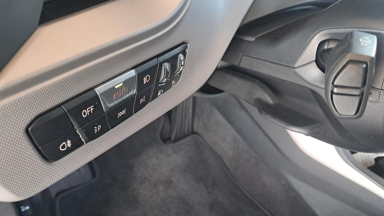 Bmw 116 116i 5p. Advantage SPORT