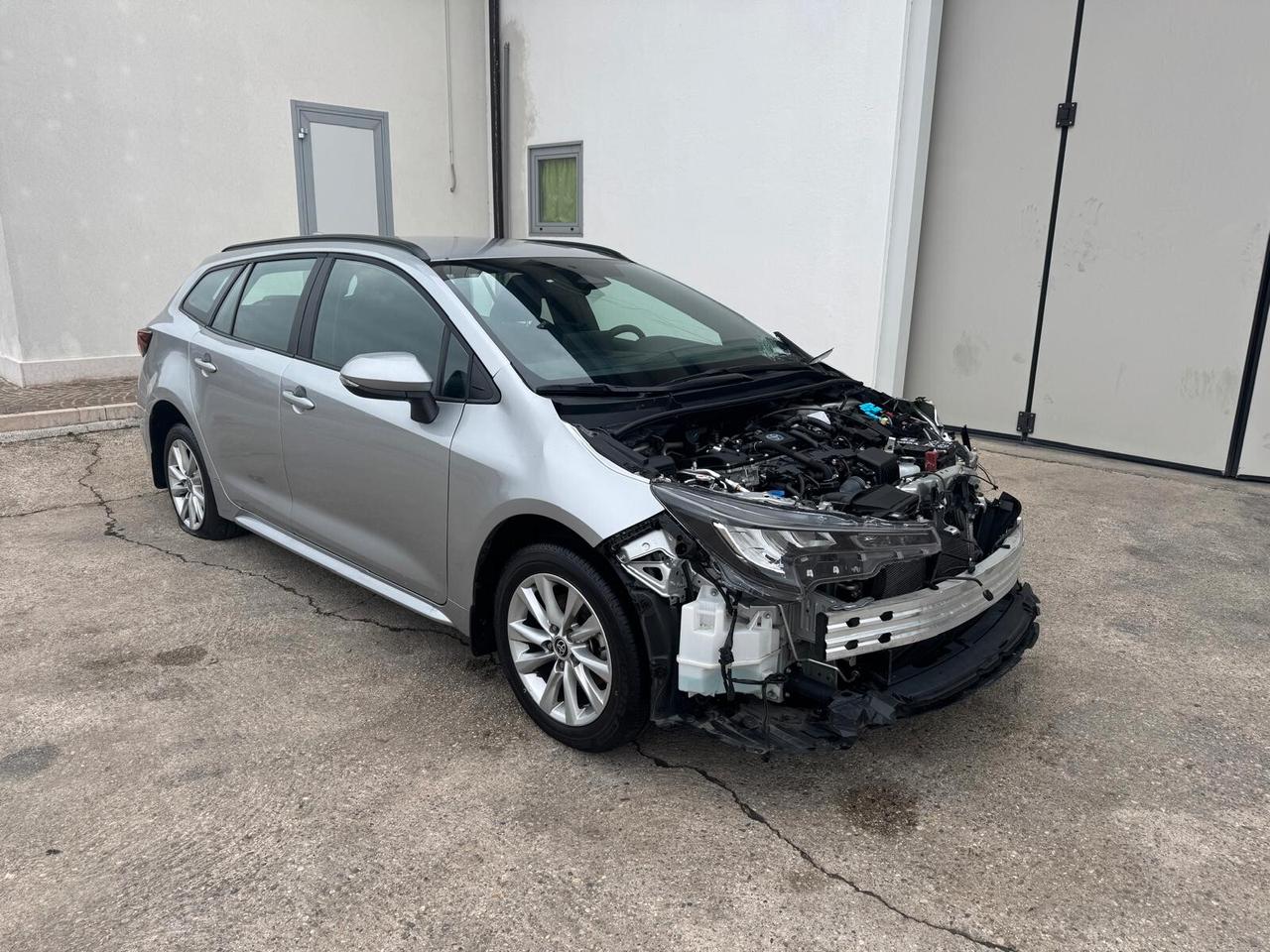 Toyota Corolla Touring Sports 1.8h auto START INCIDENTATA