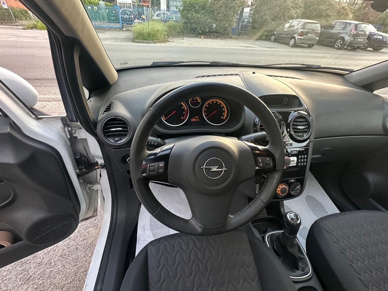 Opel Corsa 1.0 12V 5 porte Edition