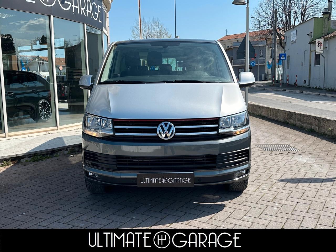 Volkswagen Caravelle T6 2.0 TDI 150cv DSG Comfortline Bicolor *9 Posti