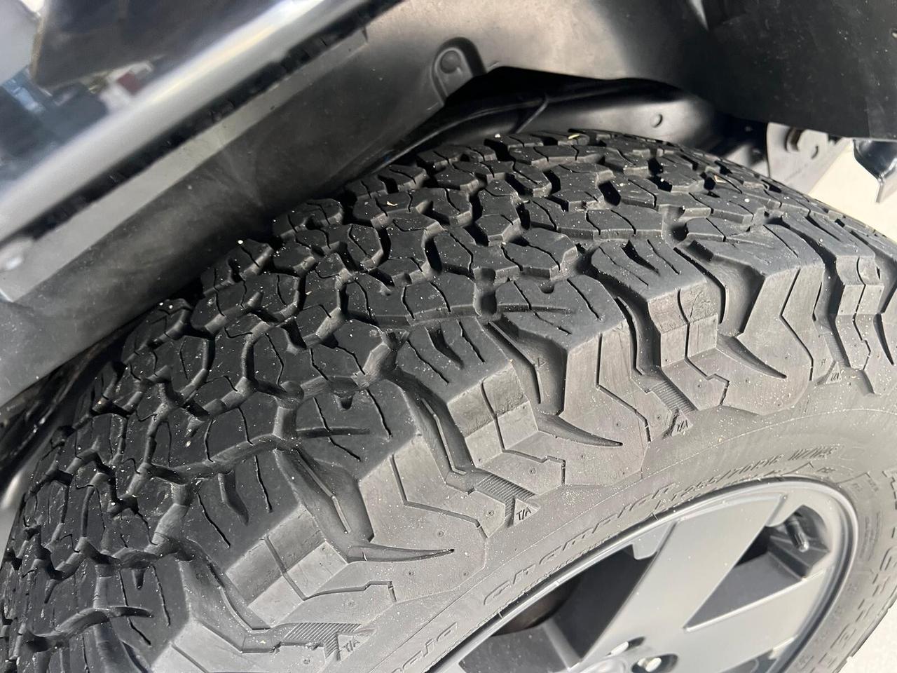 Jeep Wrangler Unlimited 2.8 CRD DPF Sahara Auto