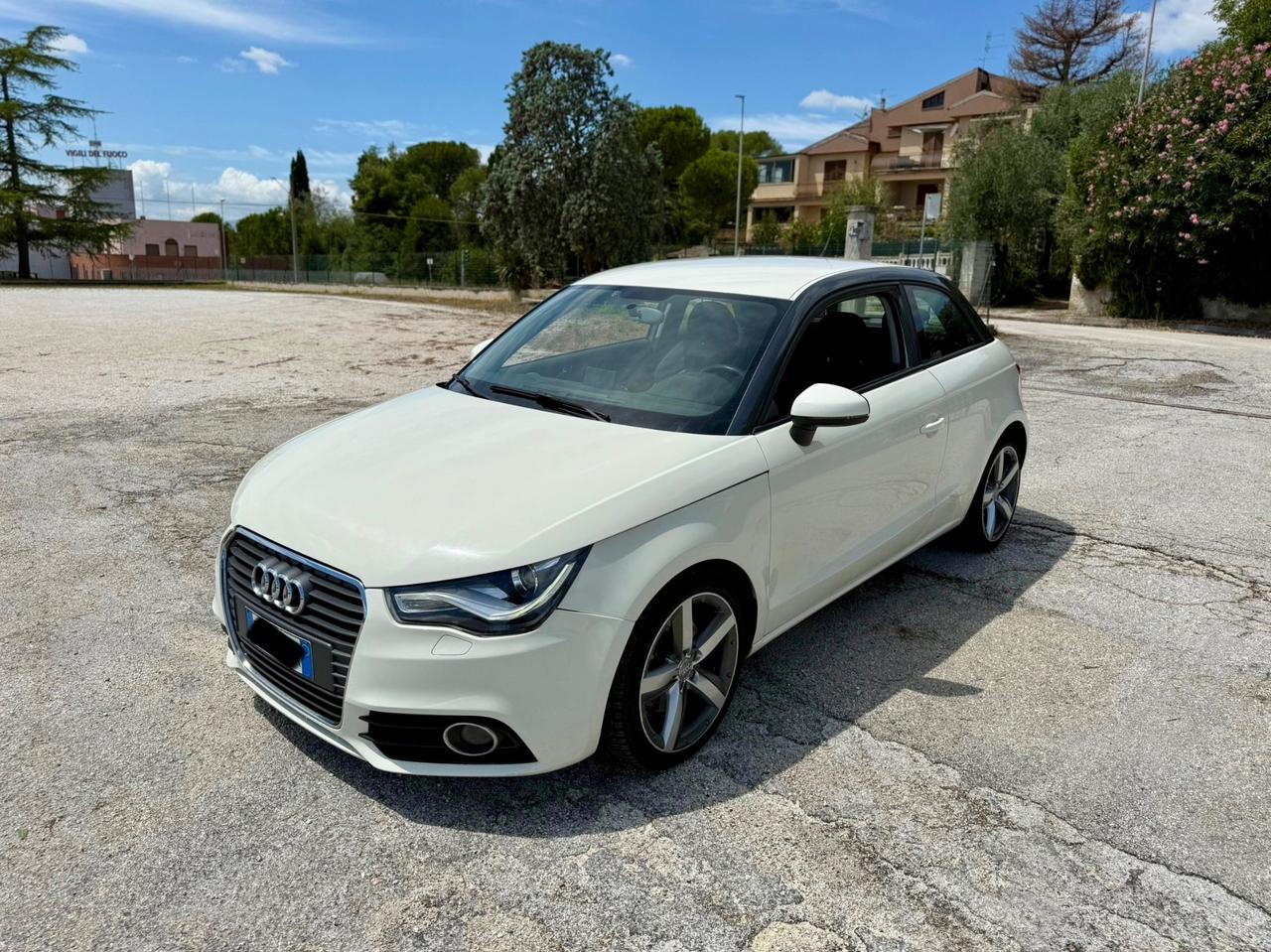 Audi A1 1.6 TDi 90cv EURO5B - NEOPATENTATI OK