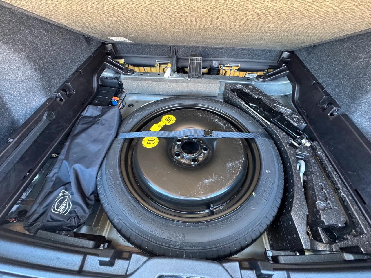 Volvo XC40 T2 Geatronic Momentum Pro