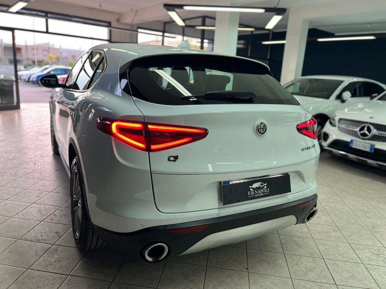 Alfa Romeo Stelvio 2.2 Turbodiesel 210 CV AT8 Q4 Super