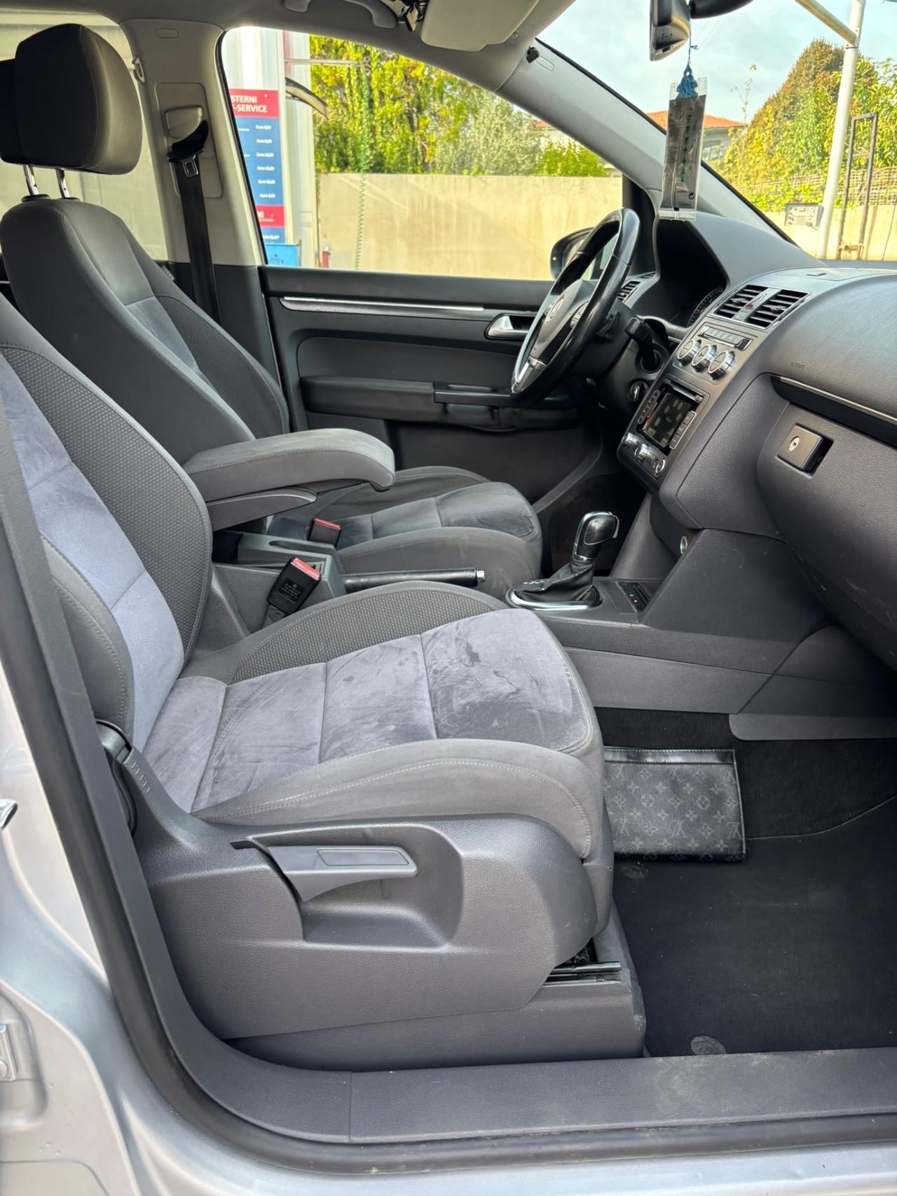 Volkswagen Touran 2.0 TDI 140 CV DSG Highline
