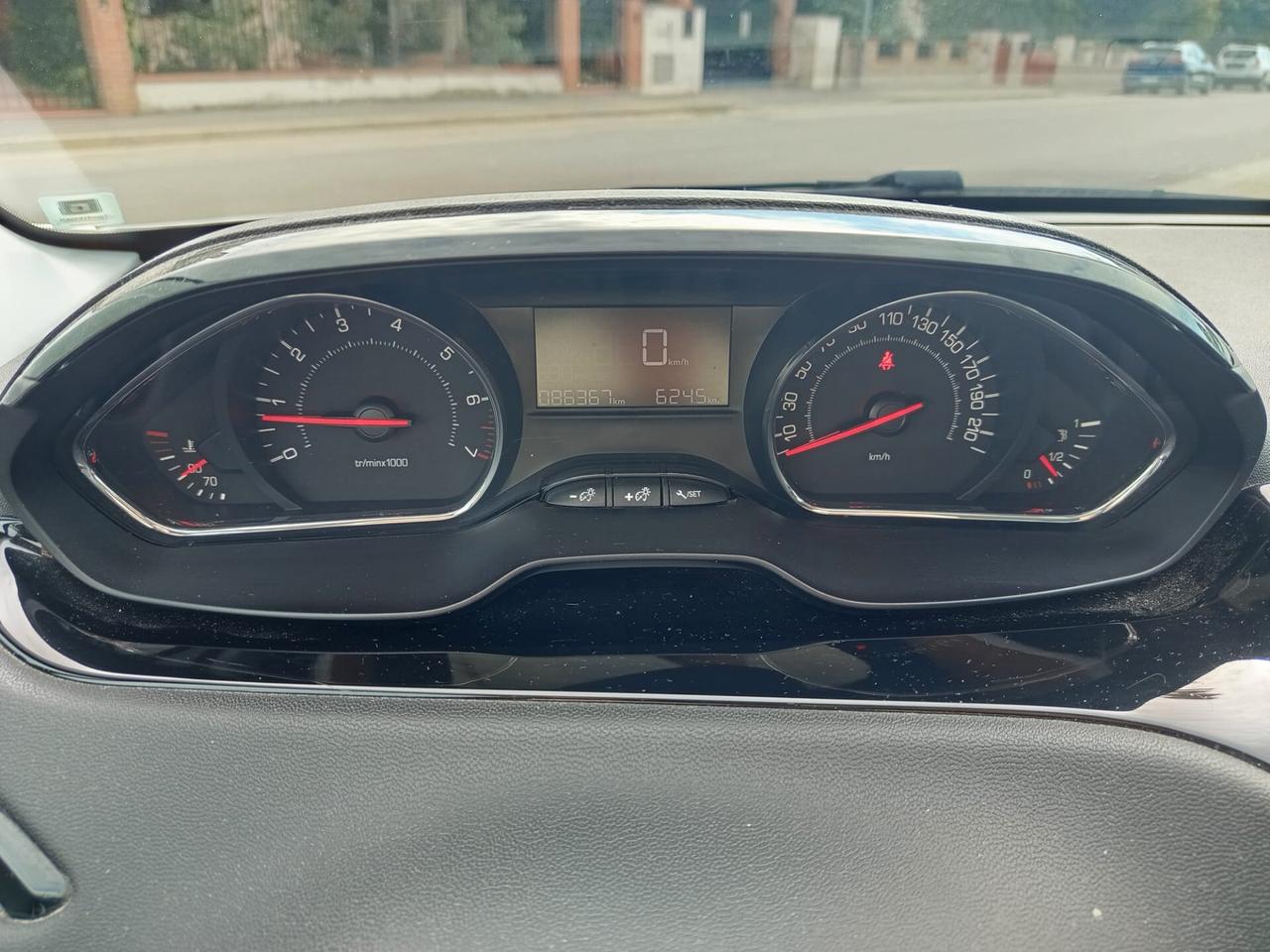 Peugeot 208 1.0 VTi 68 CV 5 porte Active
