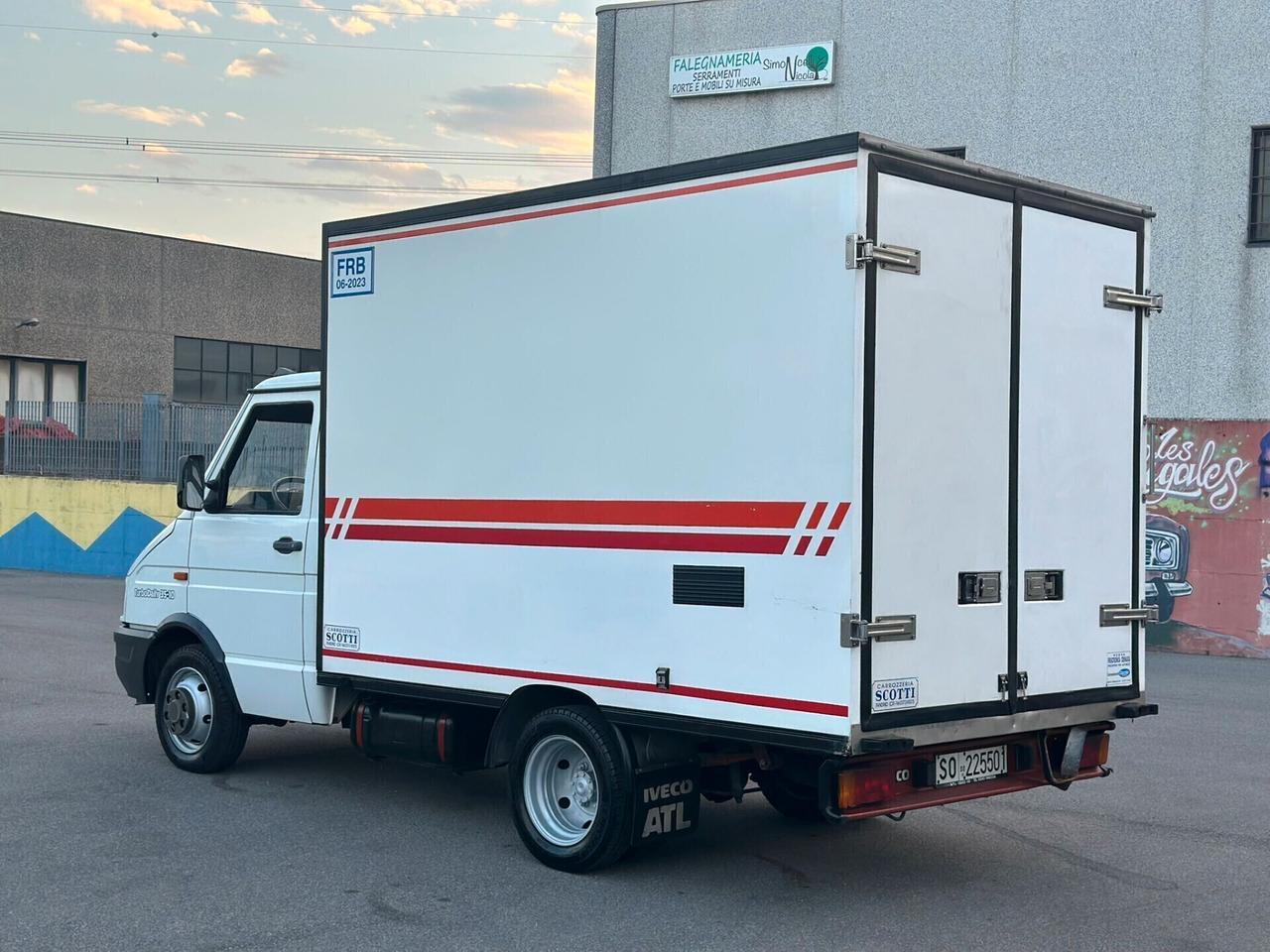 IVECO CON FRIGO PER TRASPORTO CARNE! SUPER PREZZO!
