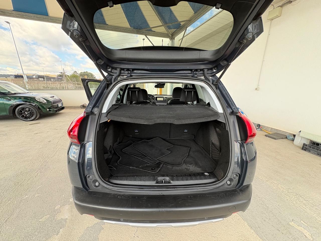 Peugeot 2008 BlueHDi 120 EAT6 S&S Allure