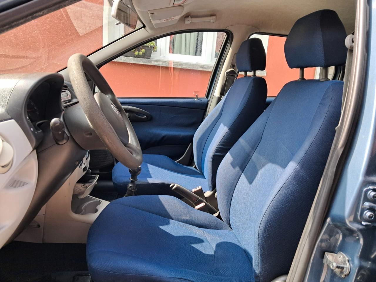 Fiat Punto 1.2 5 porte Actual gpl valido neopatentati