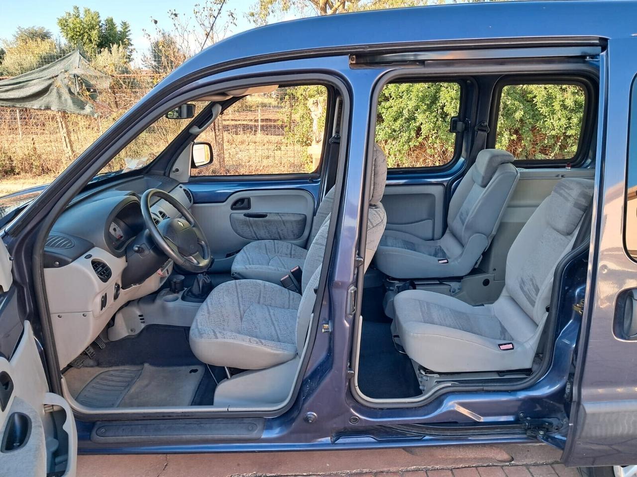 Renault Kangoo TRASPORTO DISABILI PIANALE RIBASSATO UNIPRO