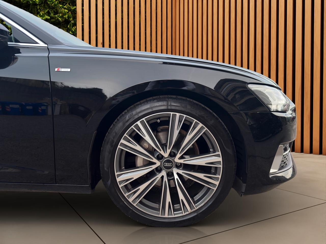 Audi A6 Avant 40 2.0 TDI quattro ultra S tronic Line