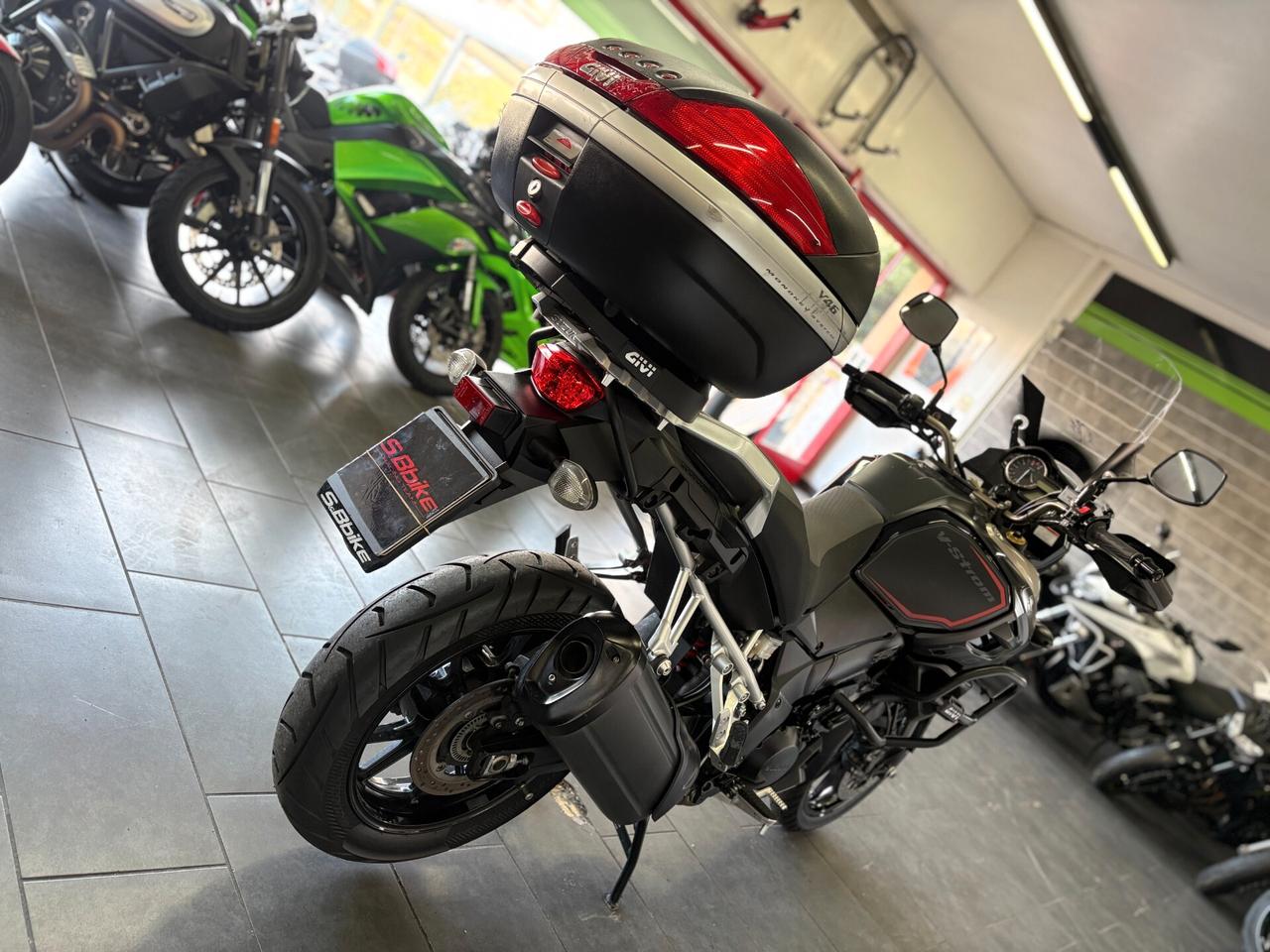 Suzuki V Strom DL 1000