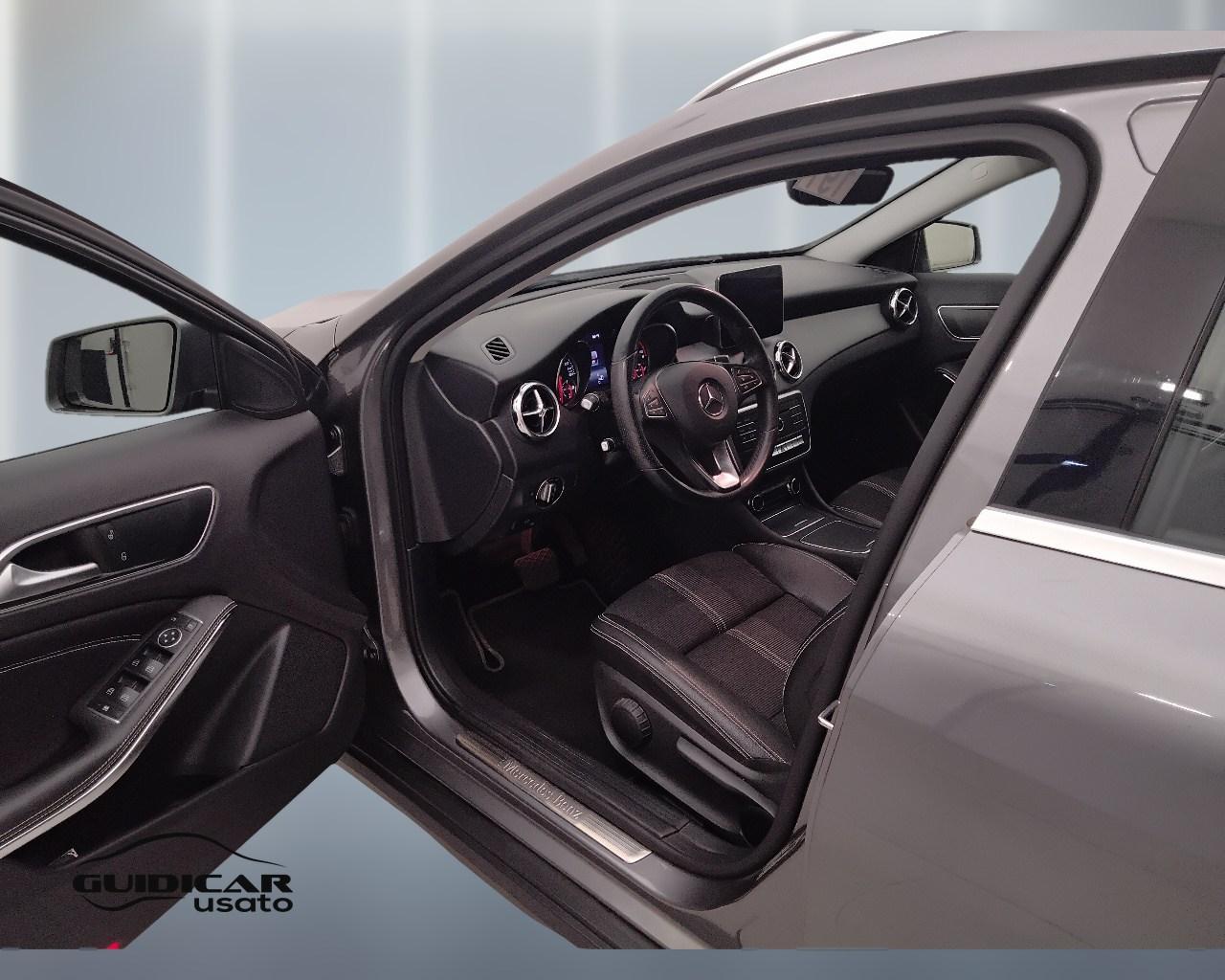 Mercedes-Benz GLA-X156 2017 - GLA 200 d Sport auto
