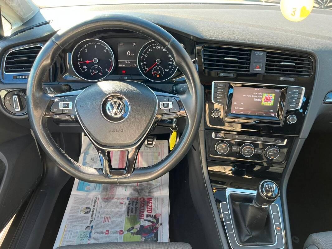 Volkswagen Golf 1.6 tdi Highline 5p