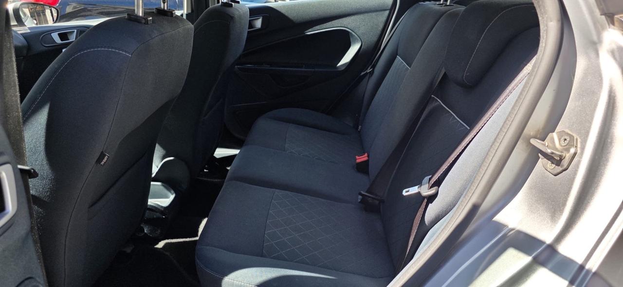 Ford Fiesta 1.2 16V 60CV 5p. Business