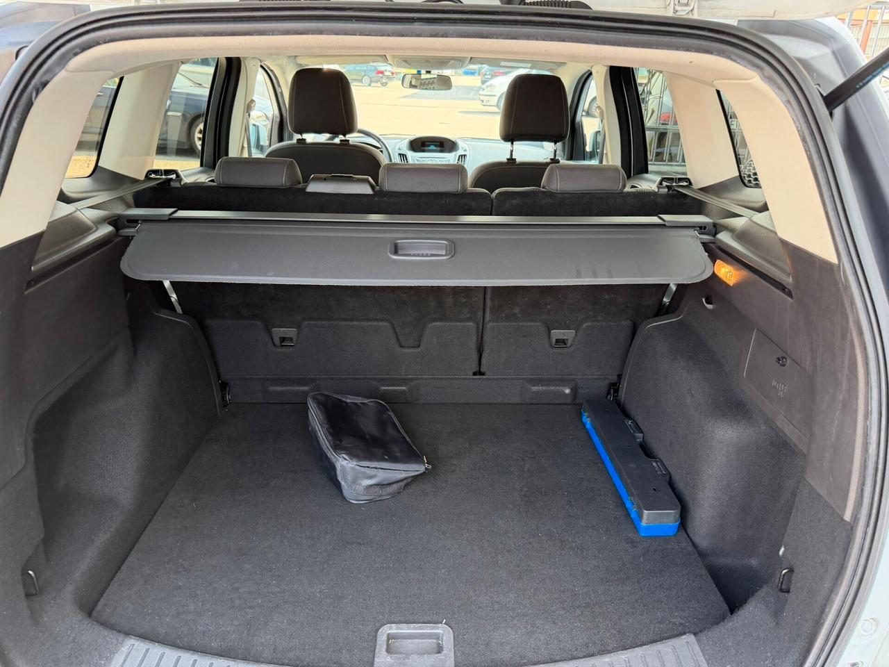 Ford Kuga 2.0 tdci 2wd 115cv / CINGHIA FATTA