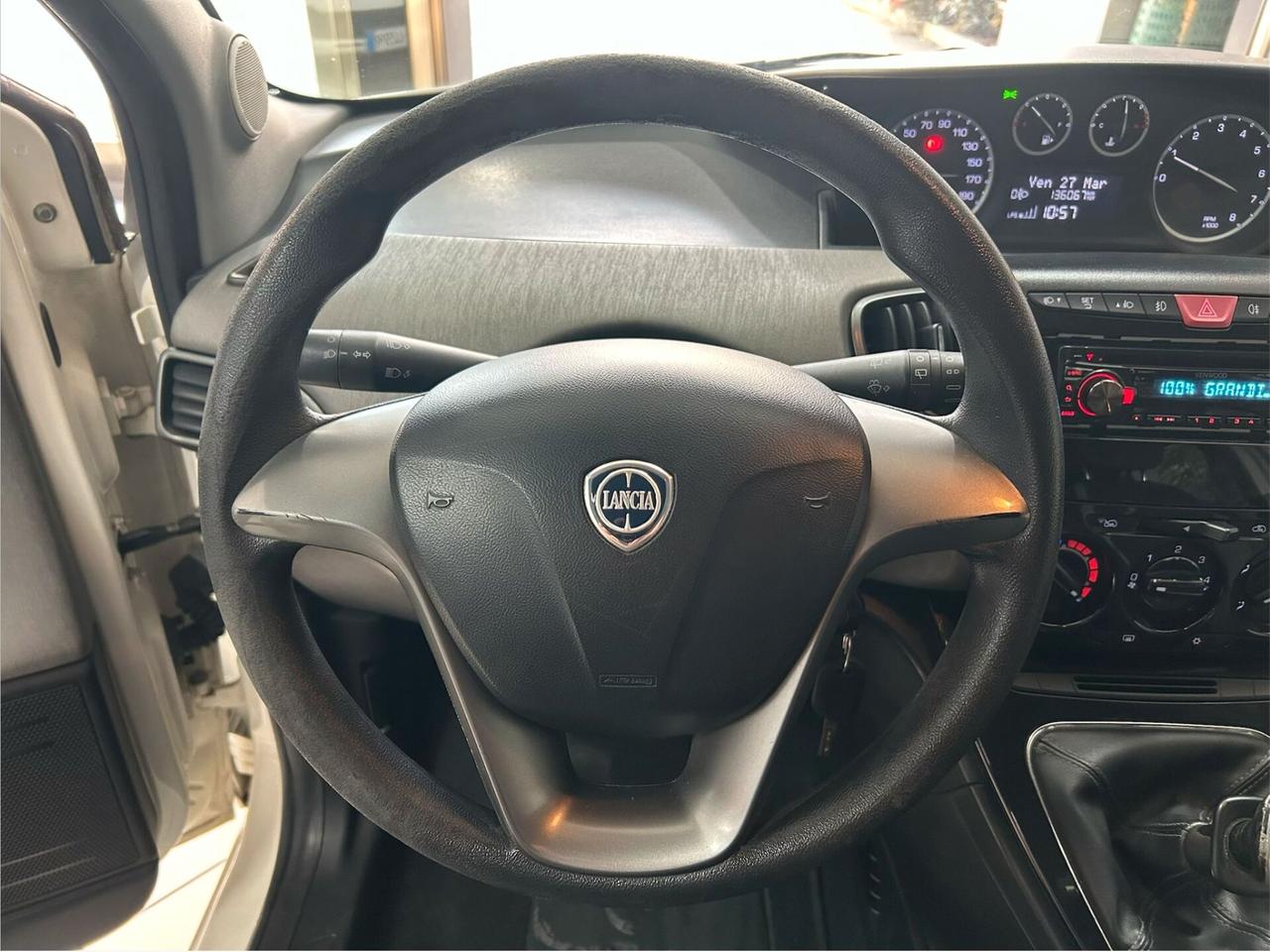 Lancia Ypsilon 1.2 69 CV 5 porte GPL Ecochic Silver