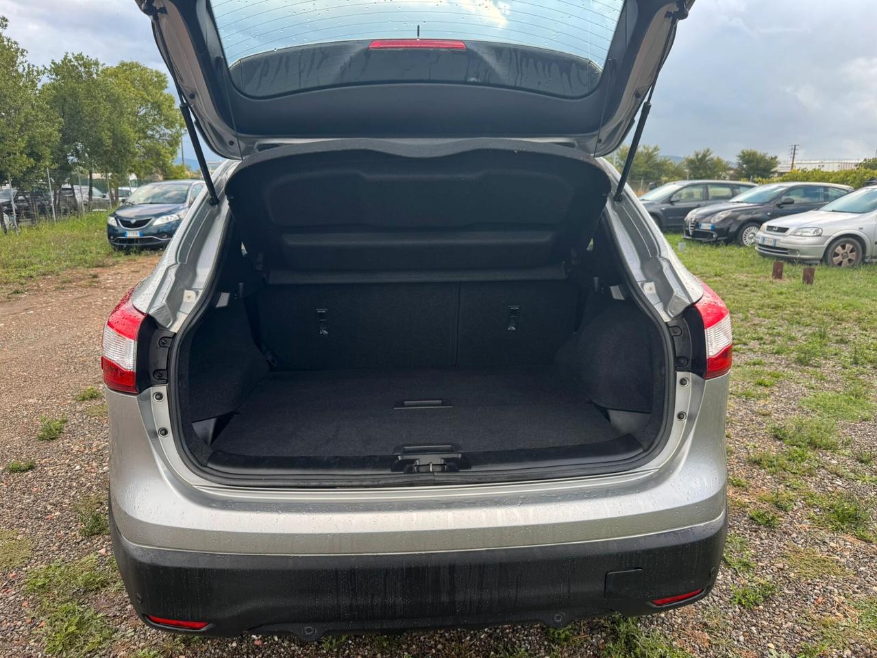 Nissan Qashqai 1.5 dCi SOLAMENTE 89.000 KM