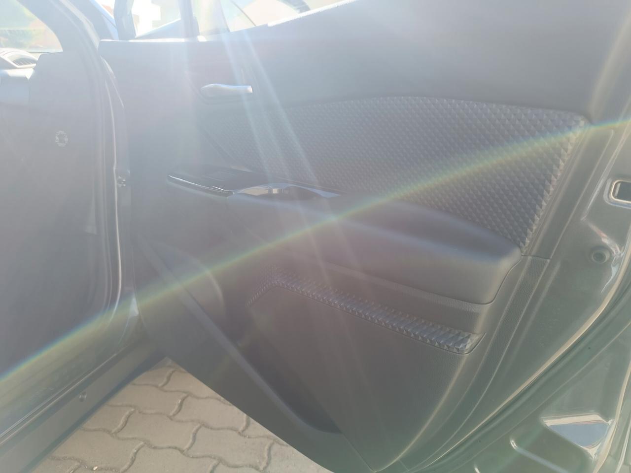 Toyota C-HR 2.0 Hybrid E-CVT Trend