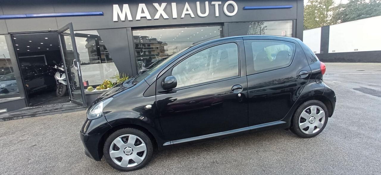 Toyota Aygo 1.0 CLIMA - LEGGI!