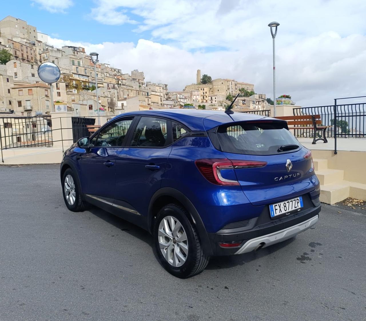 Renault Captur TCe 100 CV Intens