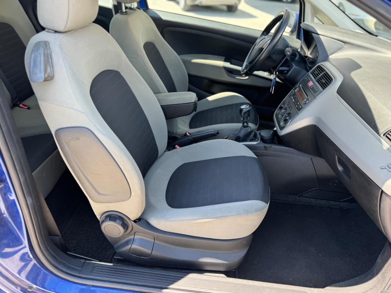 Fiat Grande Punto 1.4 Starjet 16V 3P. Giugiaro Sport