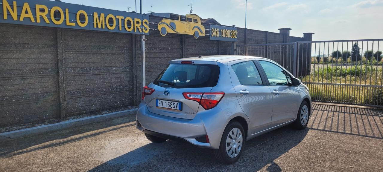 Toyota Yaris 1.5 Hybrid 5 porte Cool NEOPATENTATA