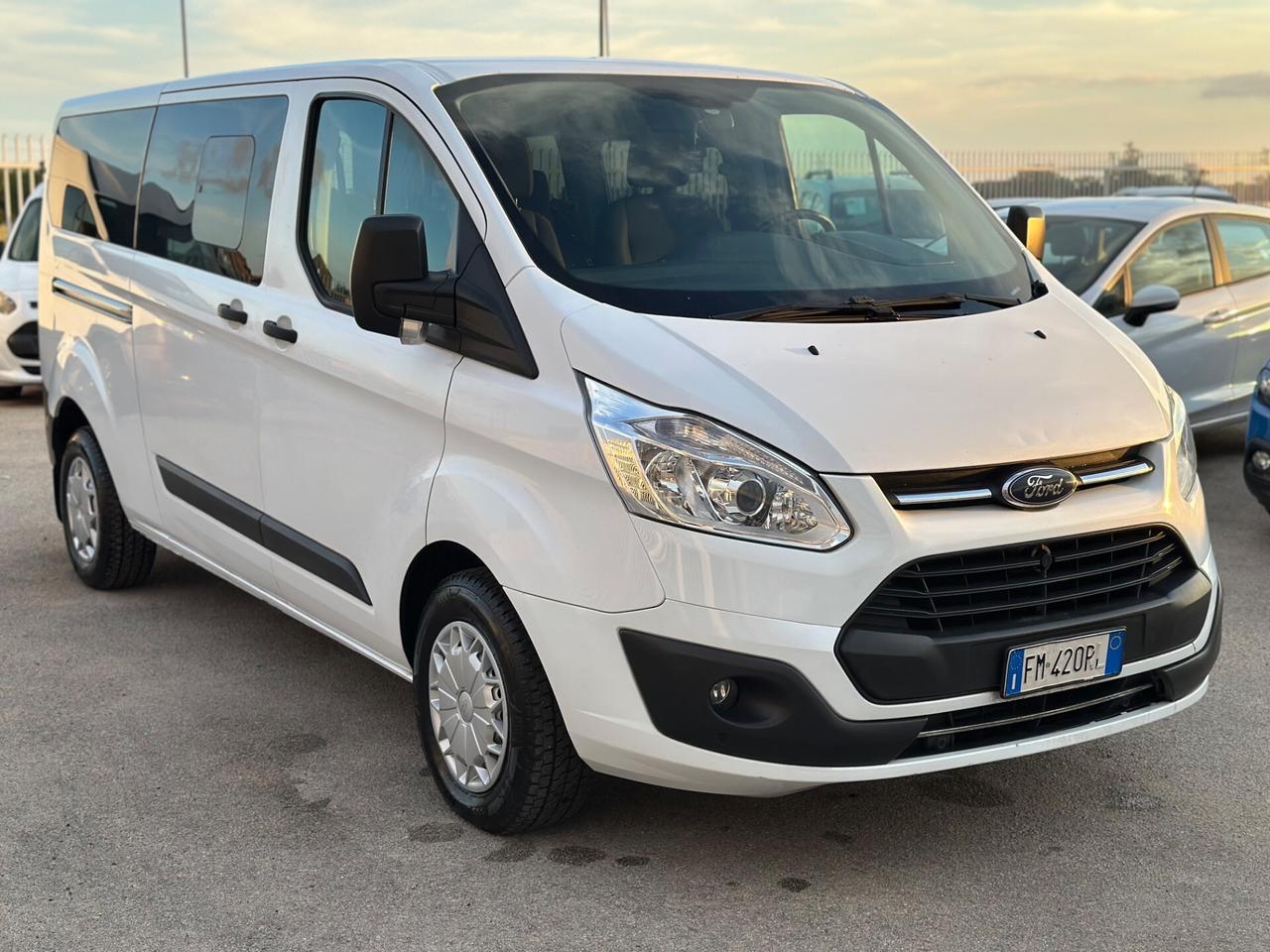 Ford Transit Custom 2.0 TDCi PL 9 POSTI !MOTORE NUOVO!!