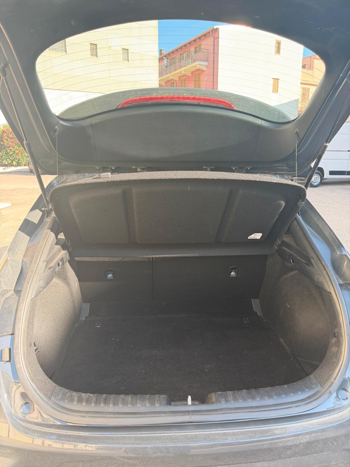 Kia XCeed 1.6 CRDi 136 CV MHEV DCT Business