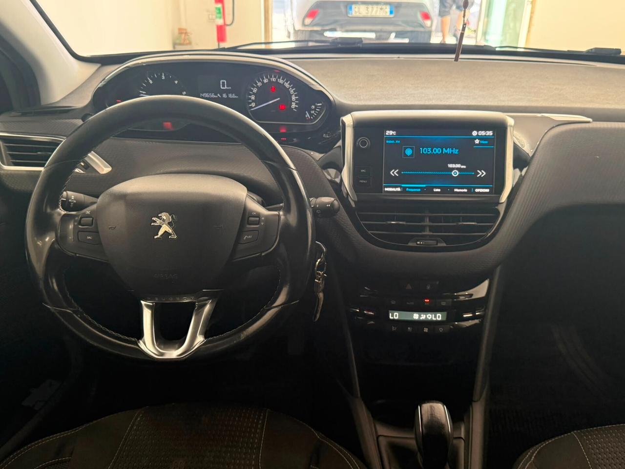 Peugeot 208 PEUGEOT 1.5DIESEL 75CV ALLURE PACK