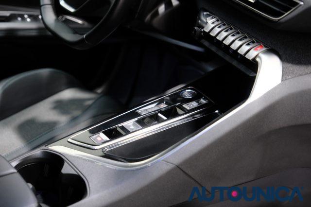 PEUGEOT 3008 HYBRID 300 E-EAT8 ALLURE PACK FULL LED